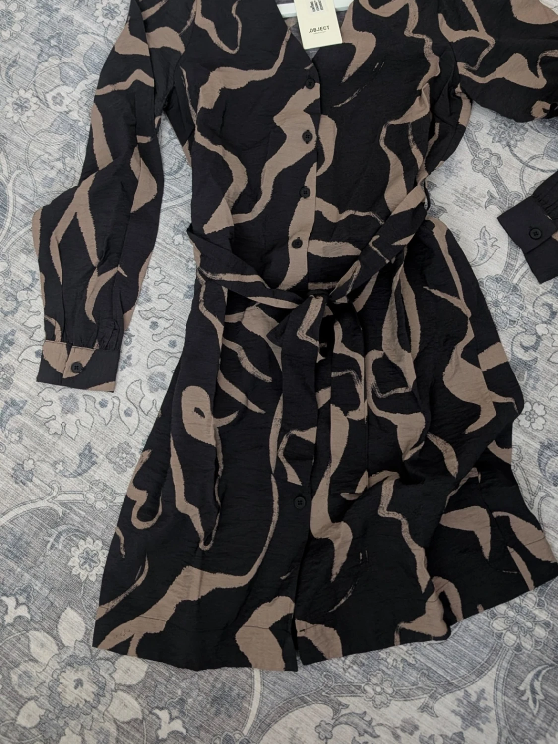 Svart och beige mönstrad klänning Object - 5