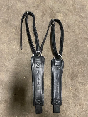 Freejump stigläder  - Svarta PRO grip Freejump stigläder🌟Stl: S Knappast använda, se bilder för skicket. Skriv för fler bilder eller frågor mm