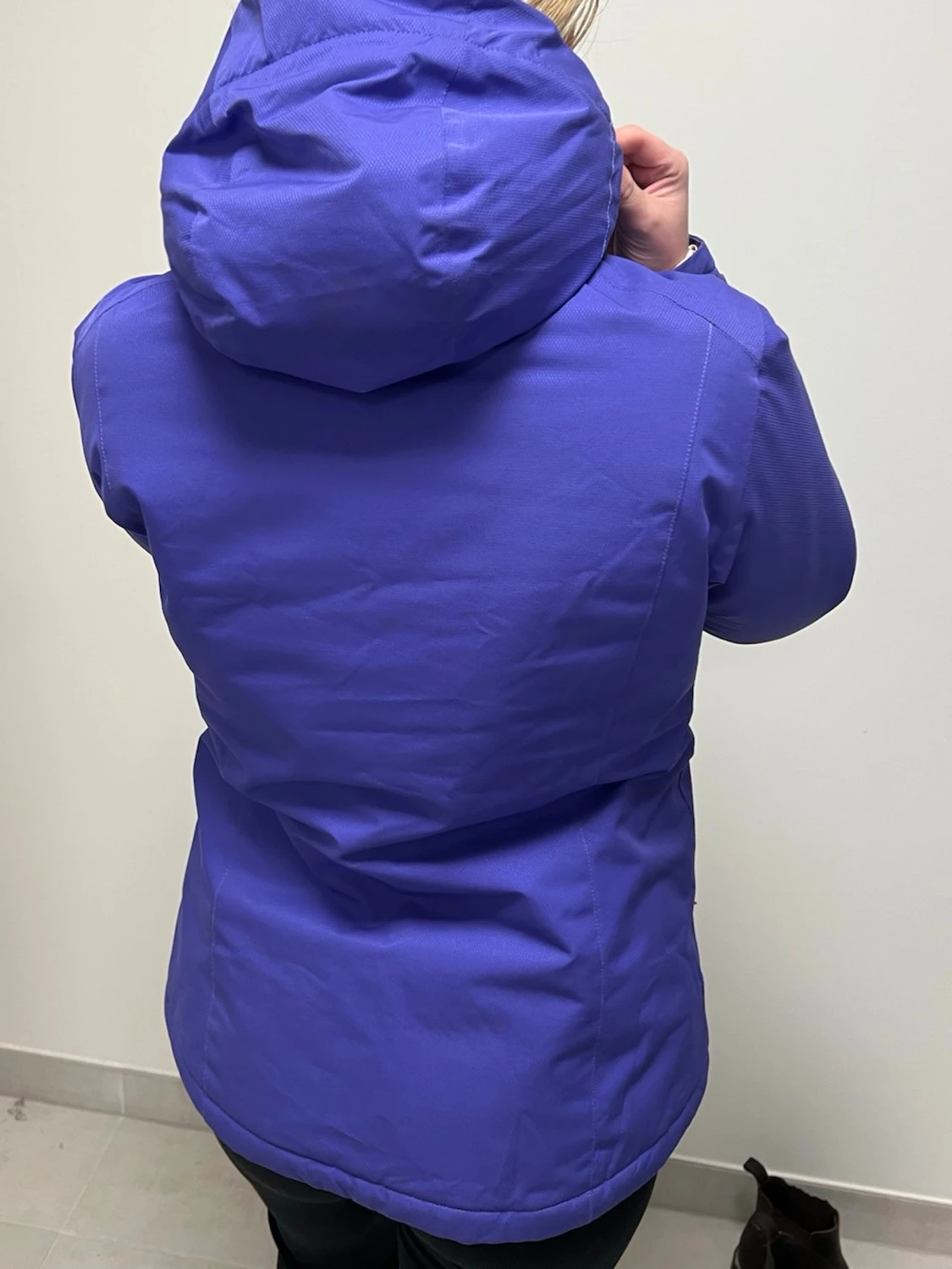 Lila skidjacka från Salomon - 2