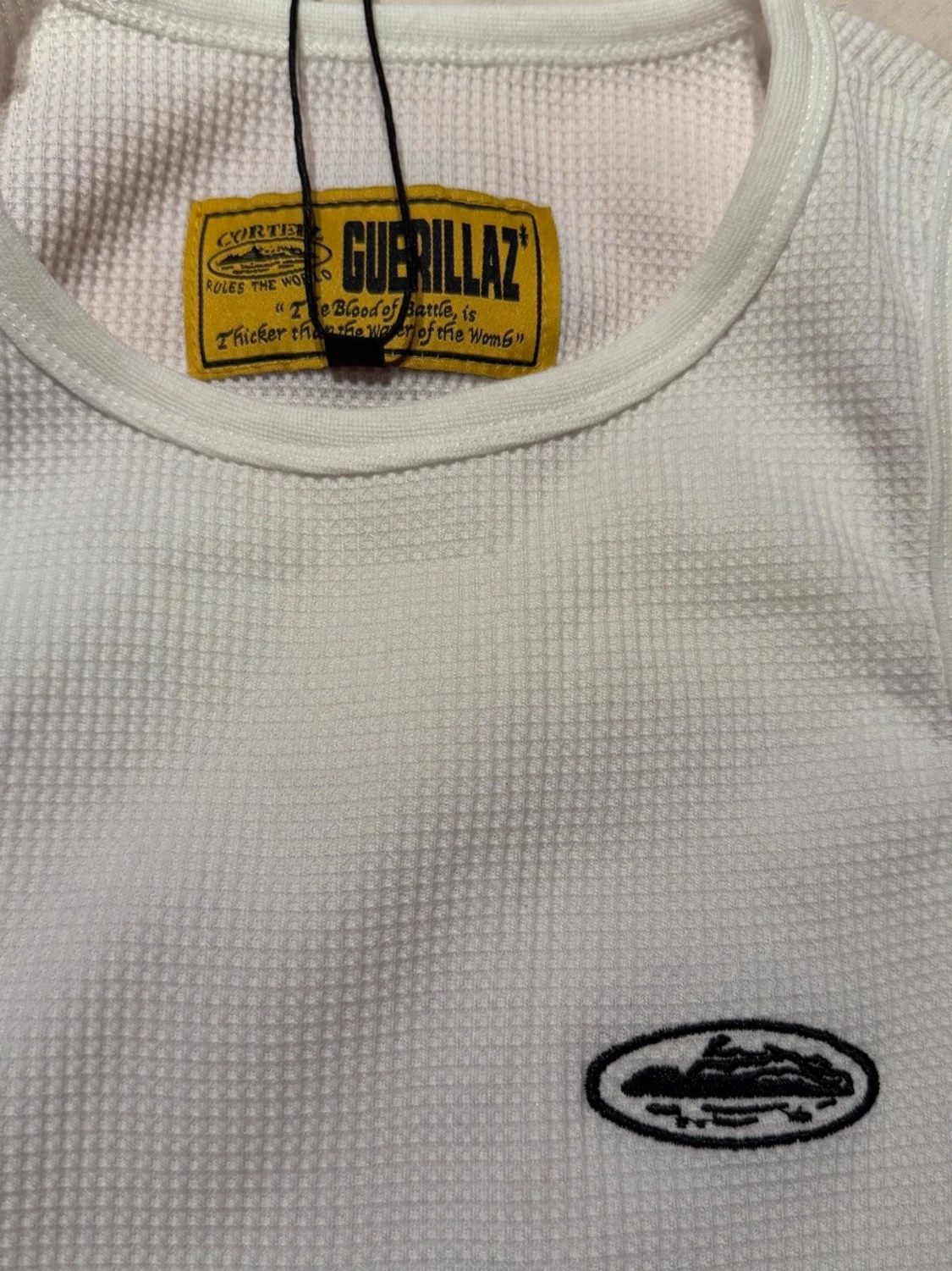 Vit linnetopp från corteiz - 2