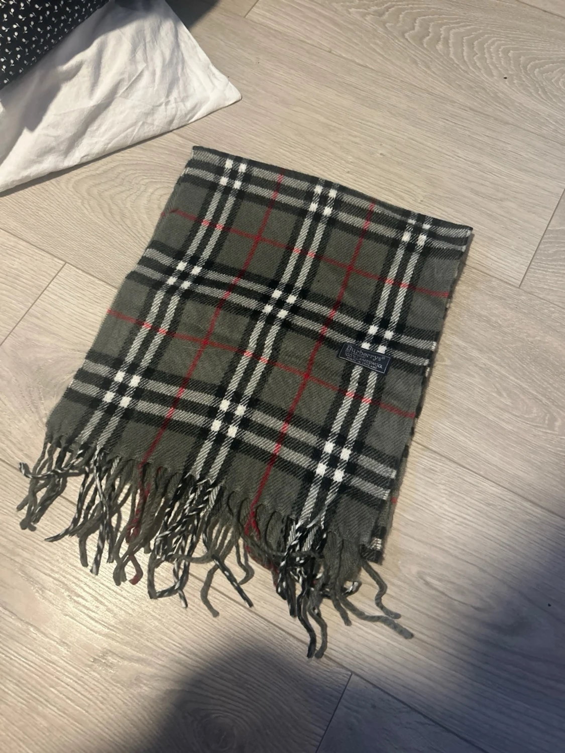 Burberrys scarf