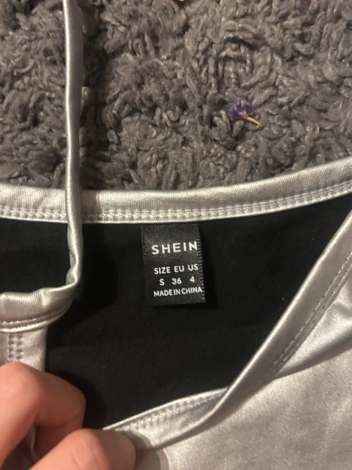 Silverfärgad linnetopp från SHEIN - 1