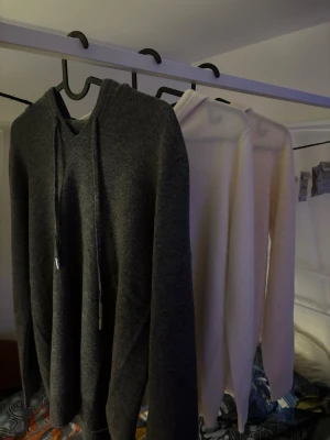 3 stycken merinoull hoodies - Alla S och helt nya aldrig använt 