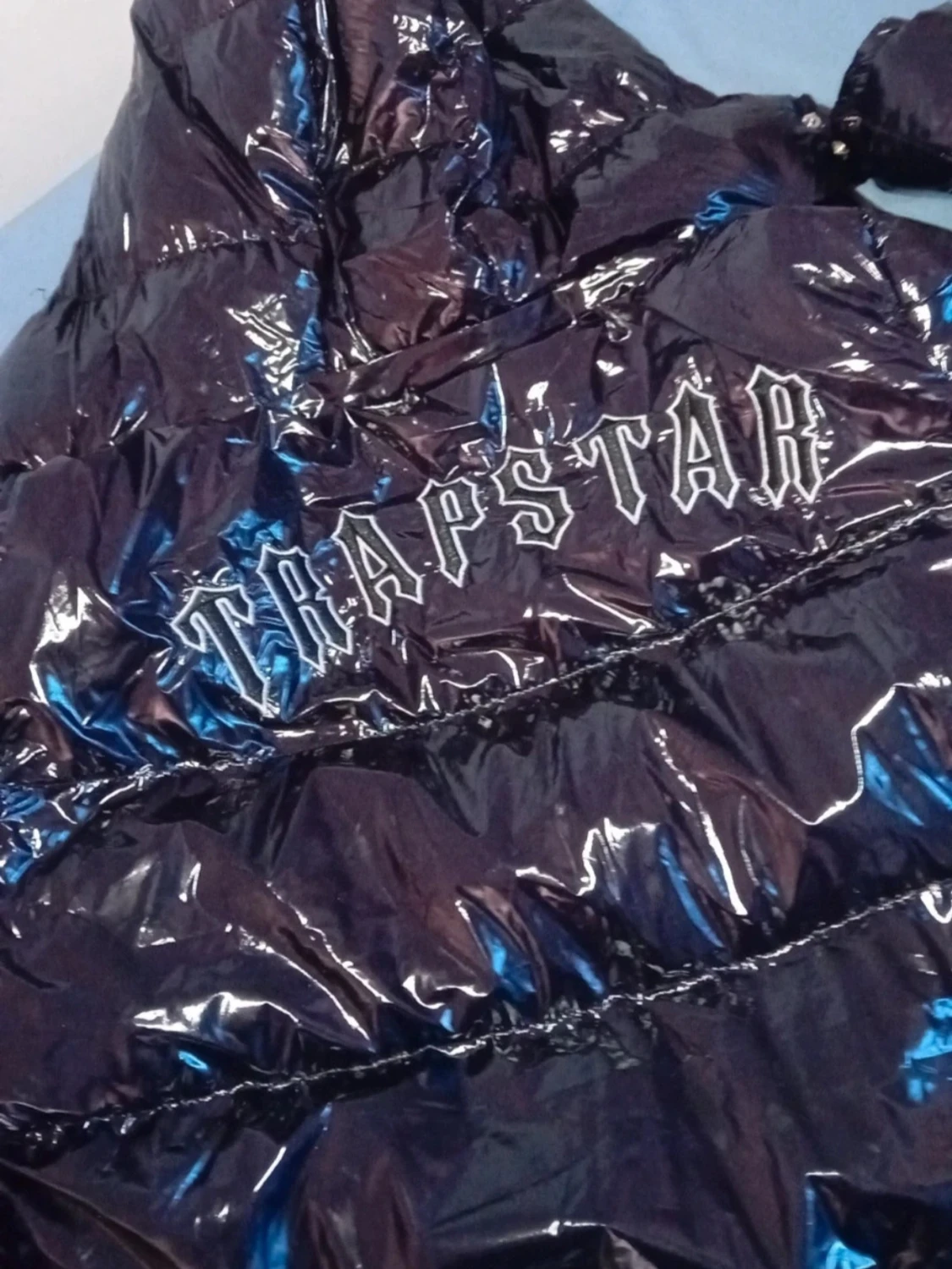 Svart pufferjacka från Trapstar - 1