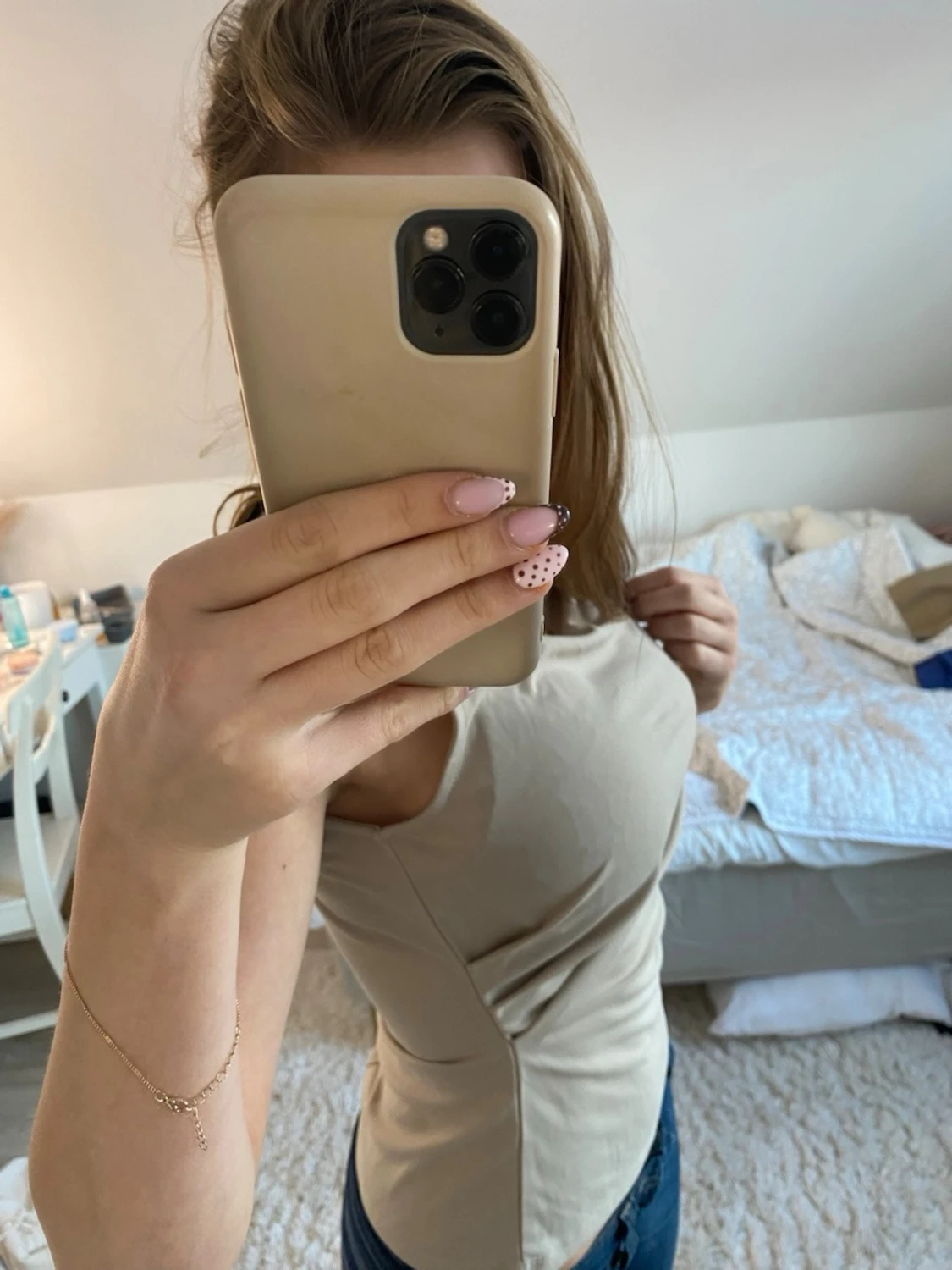 Beige ärmlös topp från Stockh LM - 1