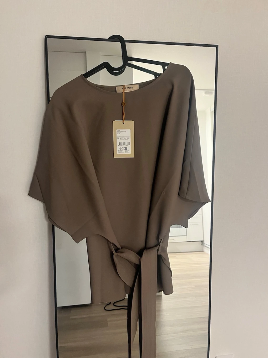 Beige blus med knyt från Mos Mosh - 2
