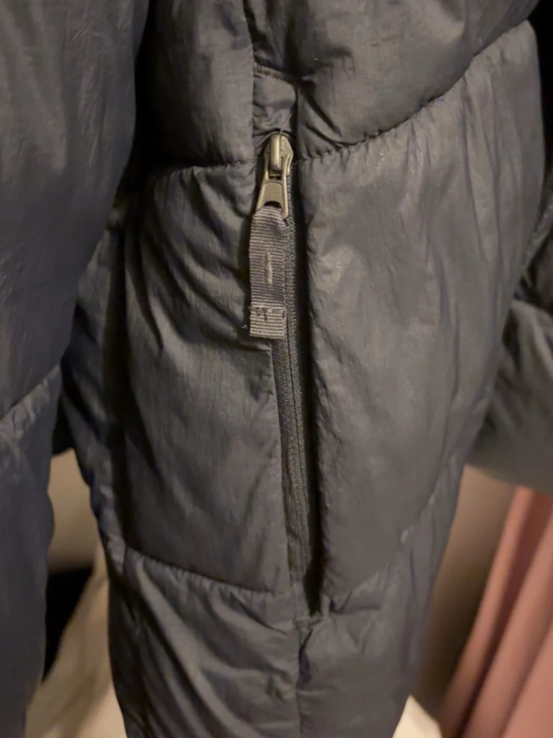 Svart pufferjacka från Dressmann S - 1