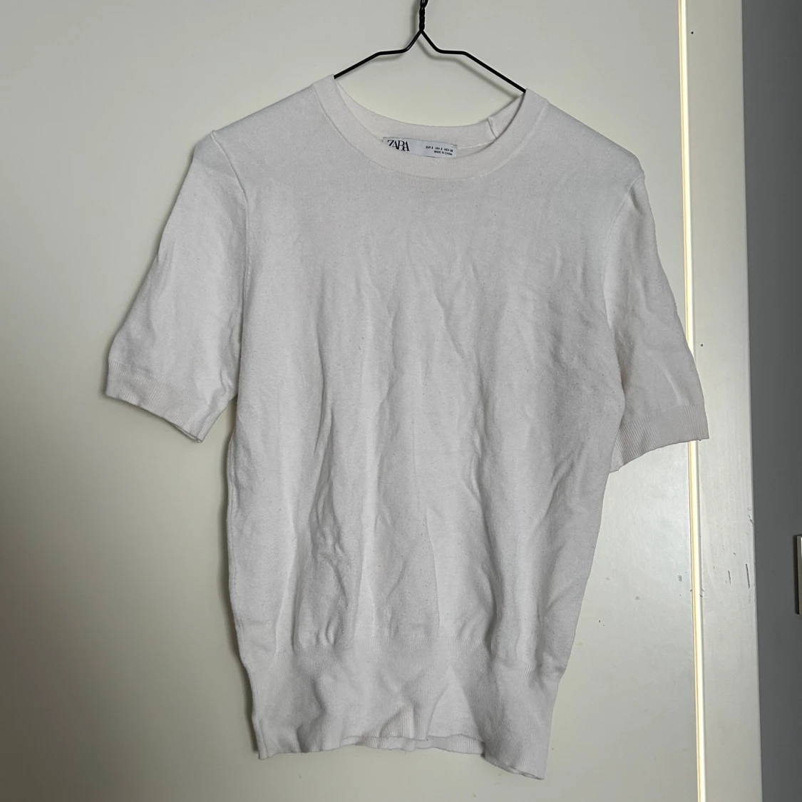 Vit kortärmad stickad tröja från Zara - 1