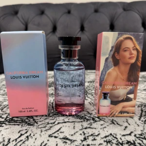Louis Vuitton California Dream EdP - Trendig parfym från Louis Vuitton, California Dream. Snygg flaska och cool förpackning. 100 ml Eau de Parfum – perfekt för dig som vill sticka ut med stil.