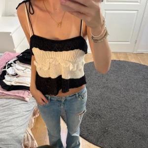 Svart och vit topp - Svett och vit fest topp, stickad 