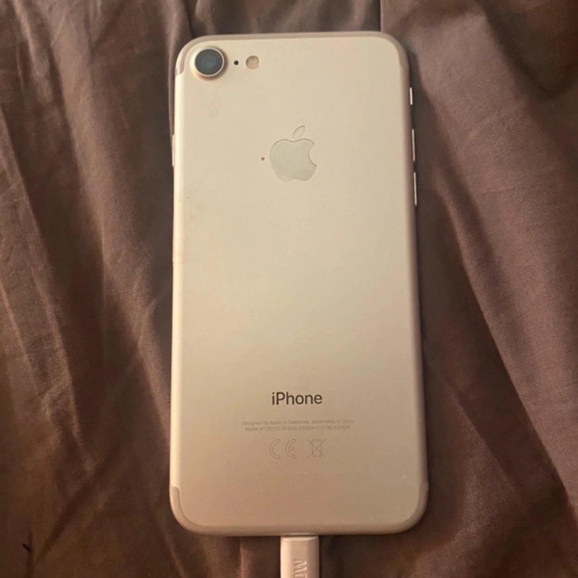 iPhone 7 128GB - 2