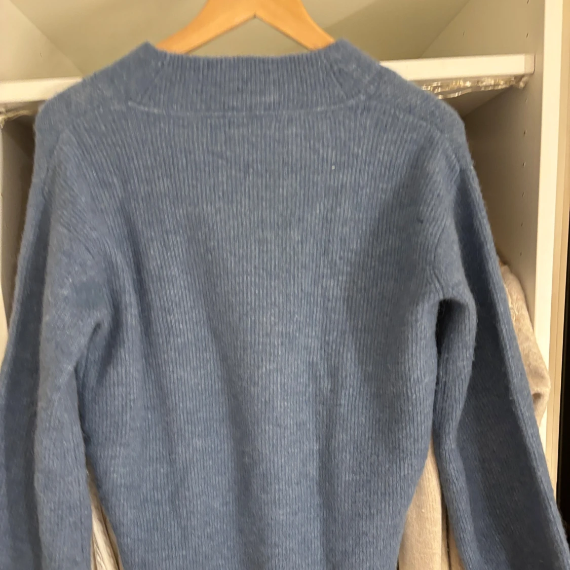 Blå stickad tröja från Stockh LM - 2