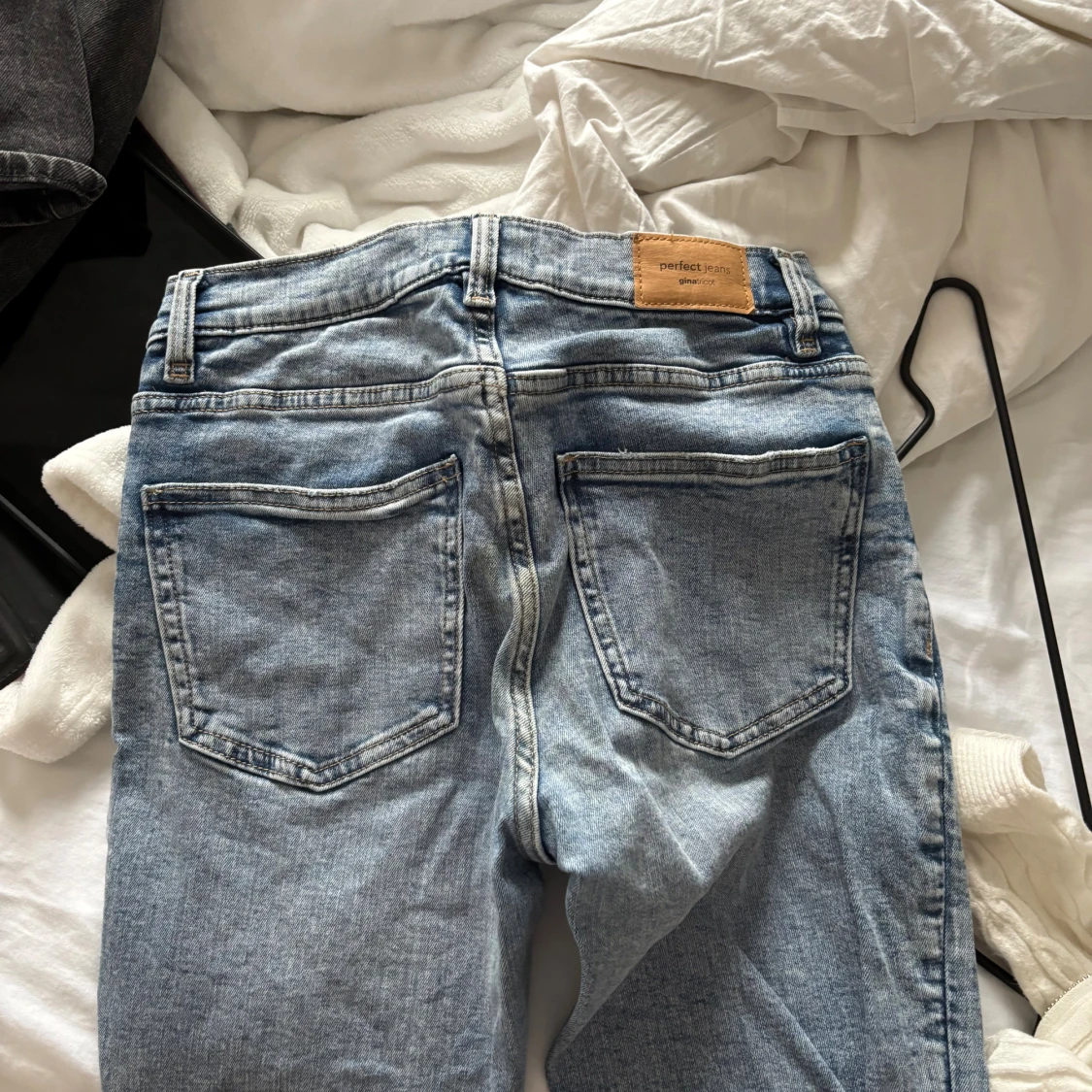 Ljusblå jeans från Gina Tricot - 1