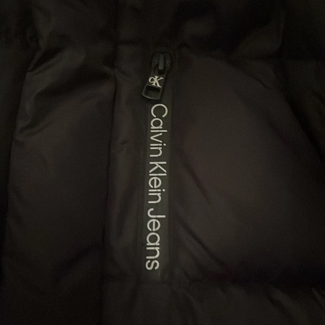 Svart pufferjacka från Calvin Klein Jeans - 1