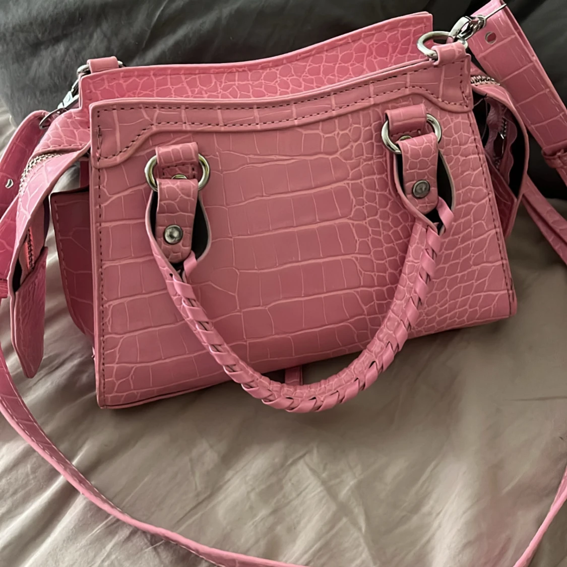 Rosa väska  - 2