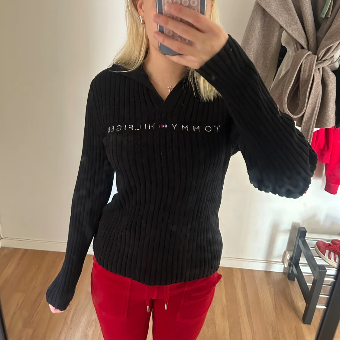 Svart ribbad tröja Tommy Hilfiger