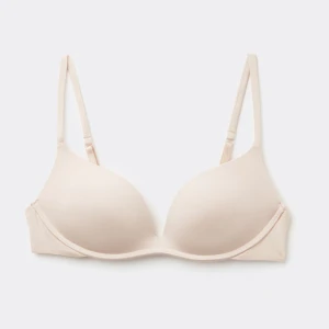 Intimissimi bh - Jättefin och trendig bh från Intimissimi💘💘 Endast testad, säljer då den inte passar ☺️ färgen är ”nude”! Nypris: 419 kr