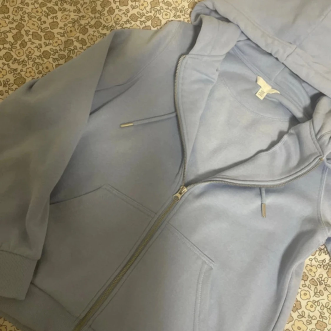 Ljusblå hoodie med dragkedja från H&M - 3