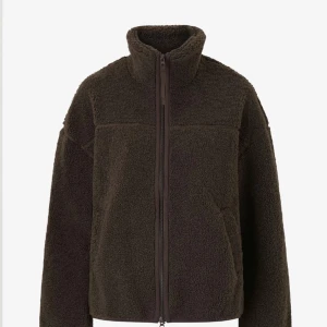 Pilejacka - Från Ellos knappt använd alls, varm och skön till höst och vinter🫶🏼