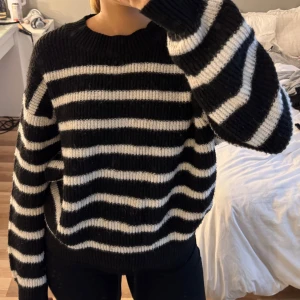 stickad tröja  - stickad tröja från h&m! 