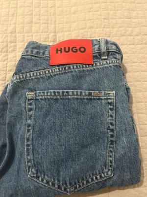 Hugo boss jeans - Nyskick i 33/32