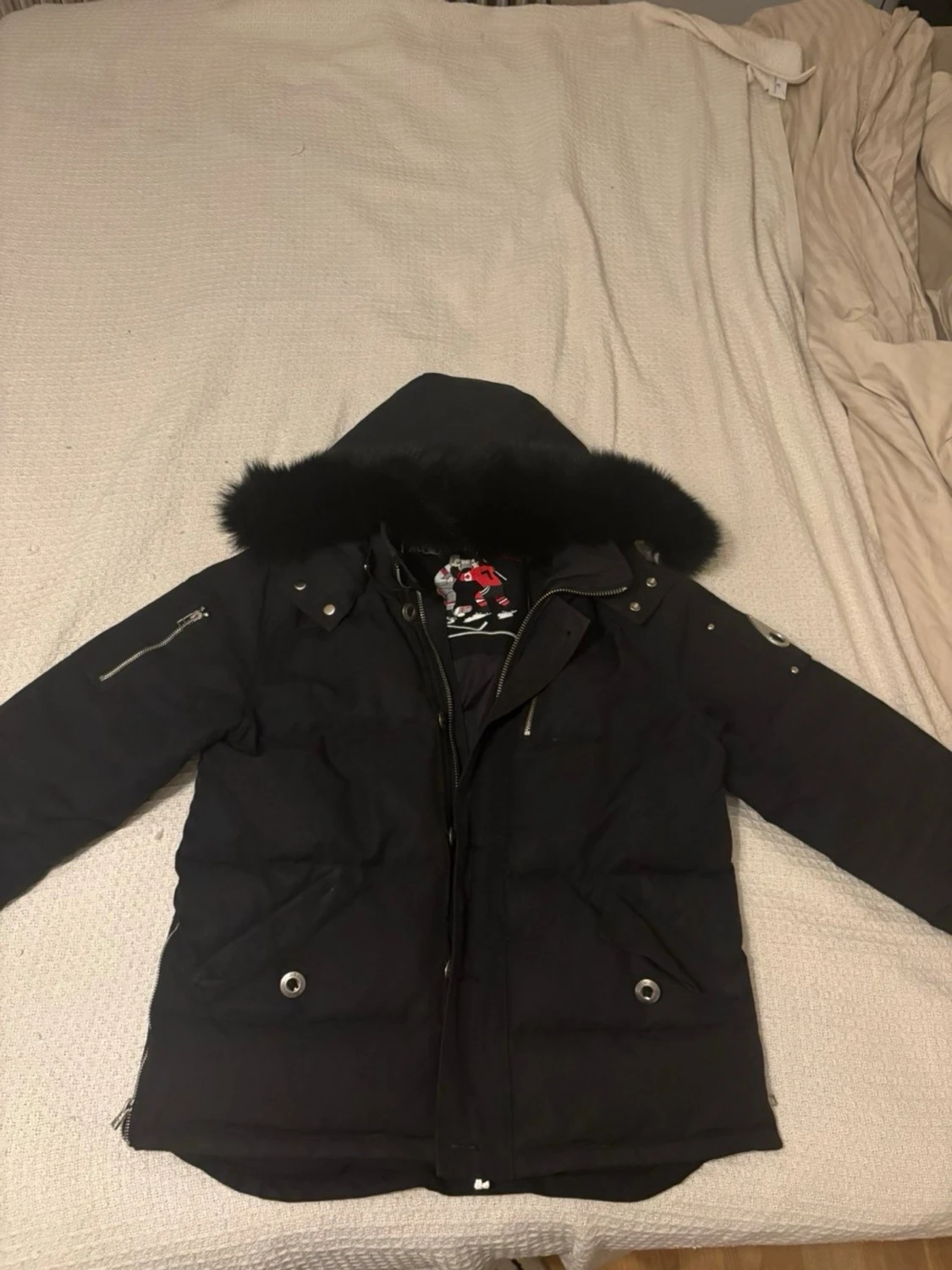 Svart dunjacka från Moose Knuckles - 3