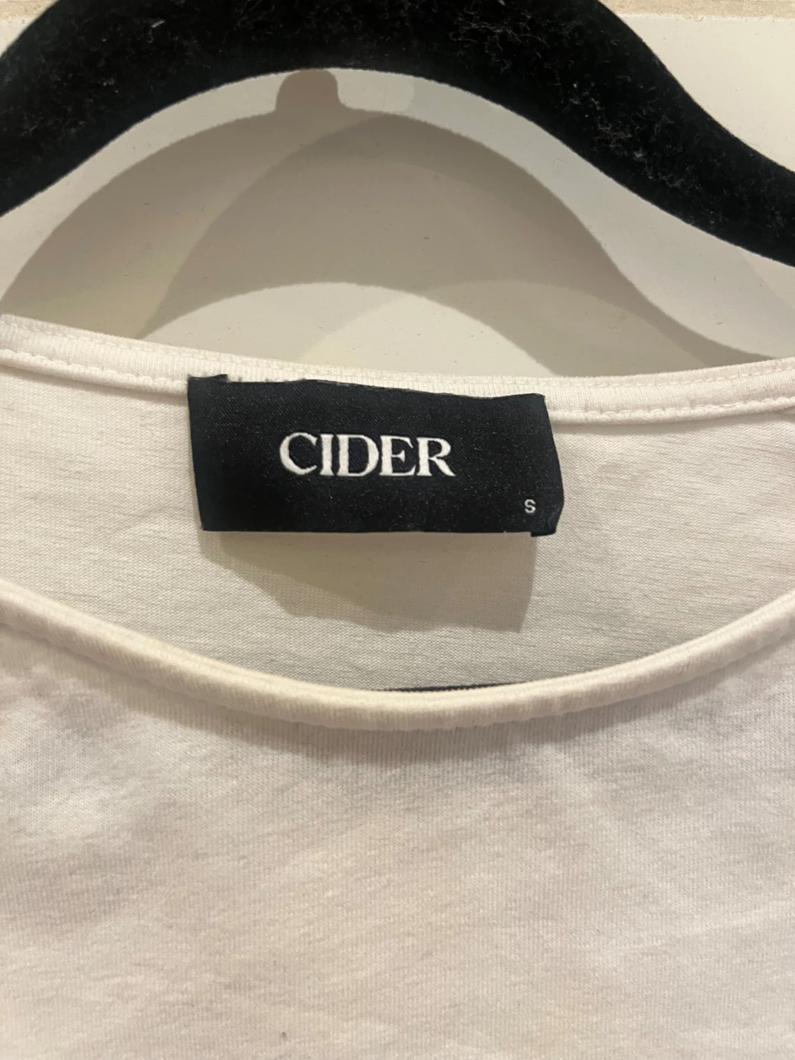 Trendig festtopp från Cider - 2