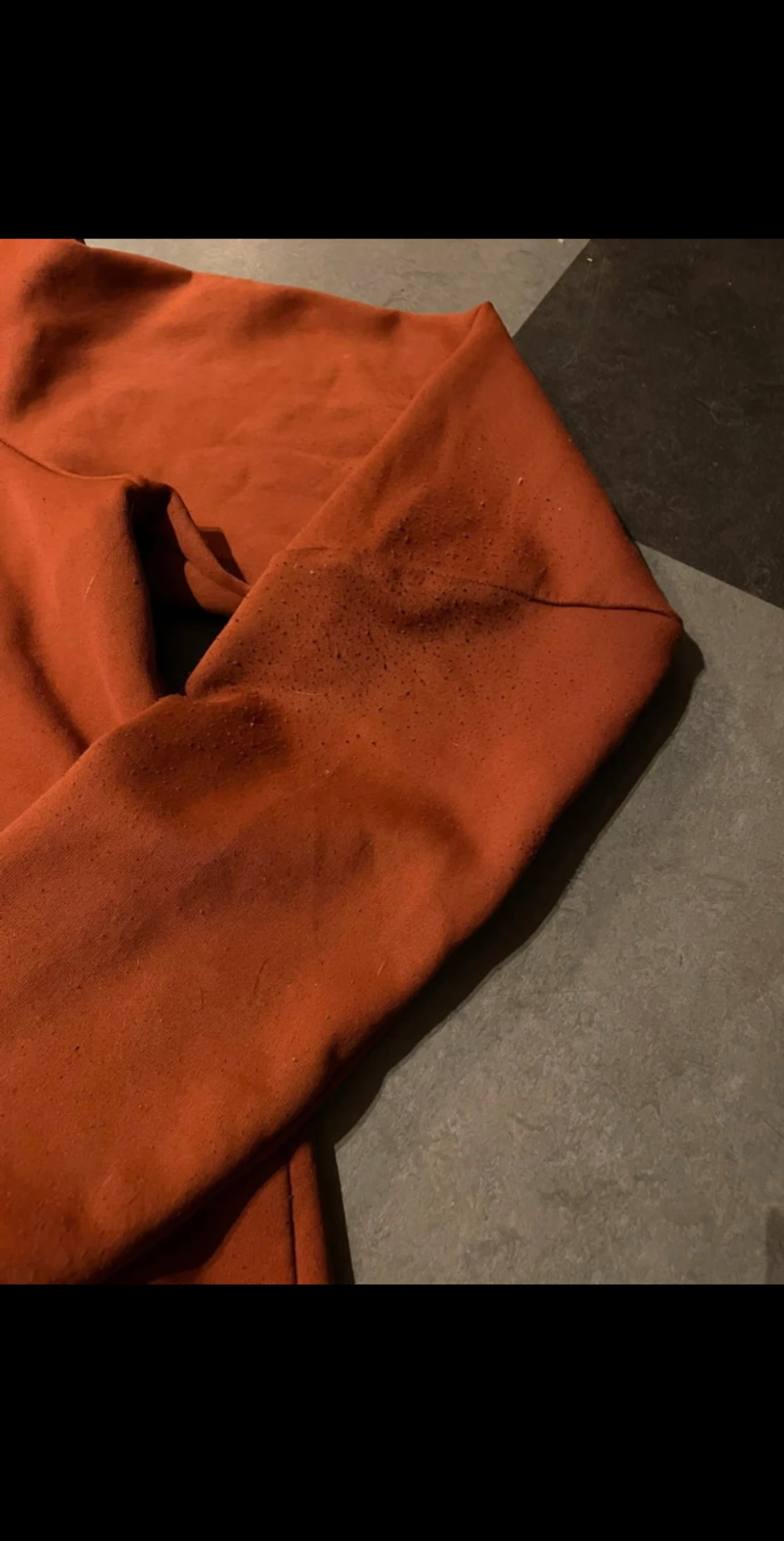 Orange hoodie från Peak Performance - 1