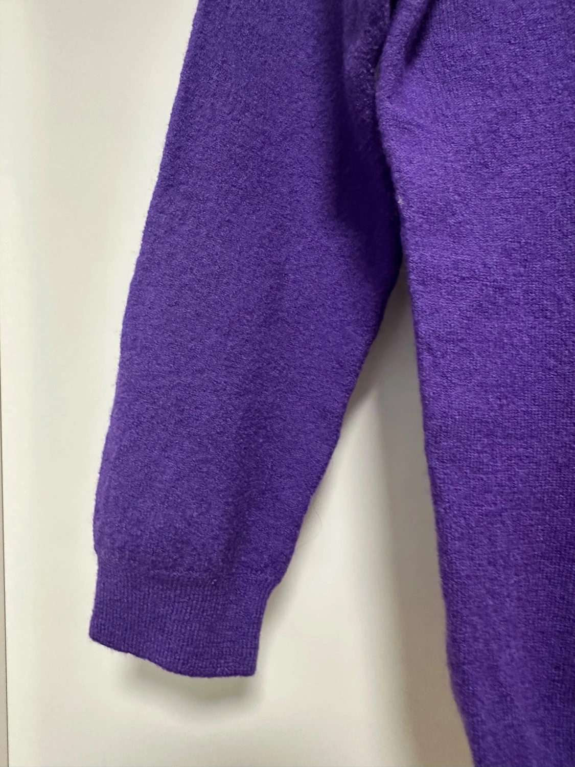 Stickad tröja, 100% merinoull  - 1