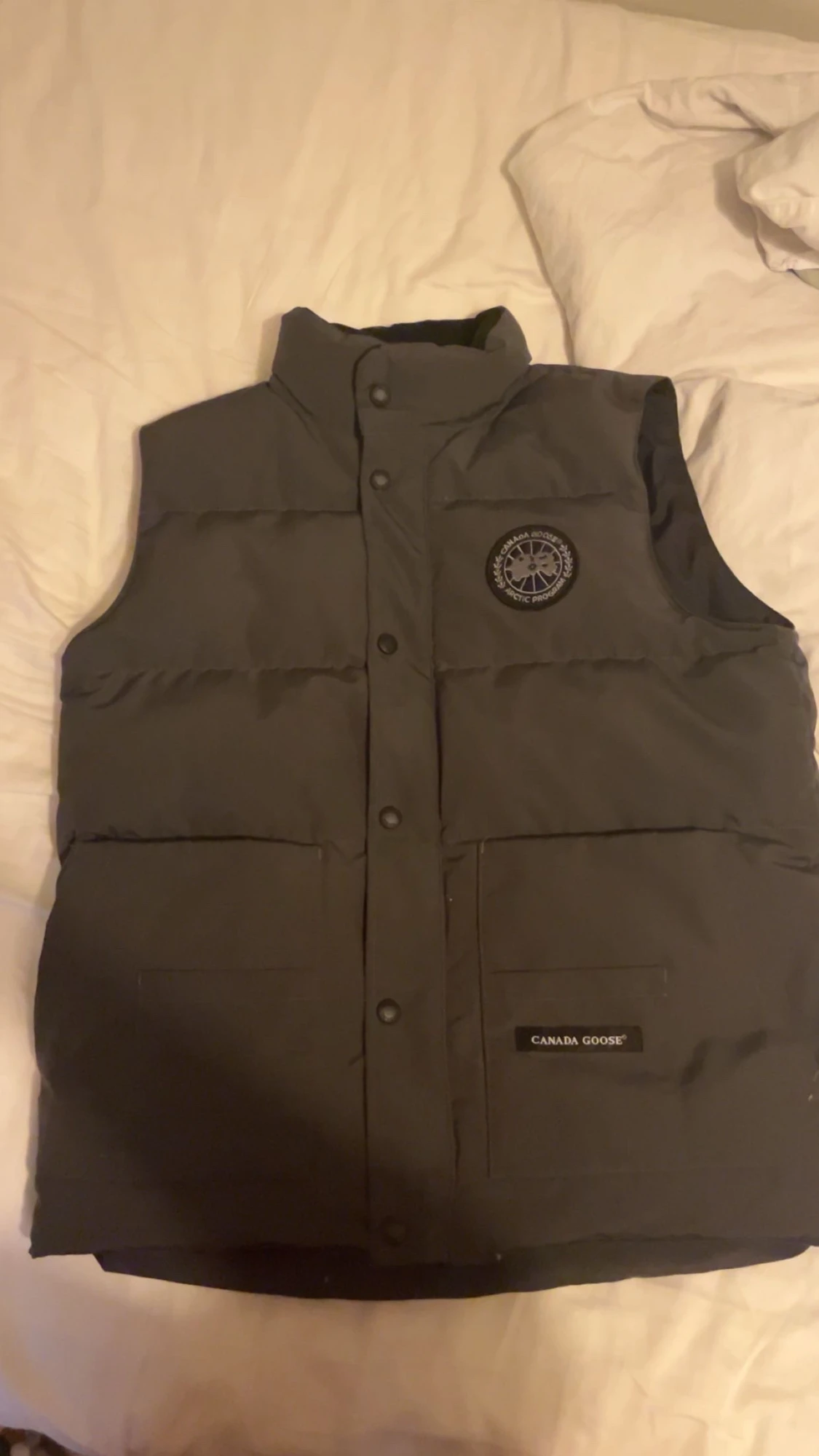 Svart dunväst från Canada Goose - 1