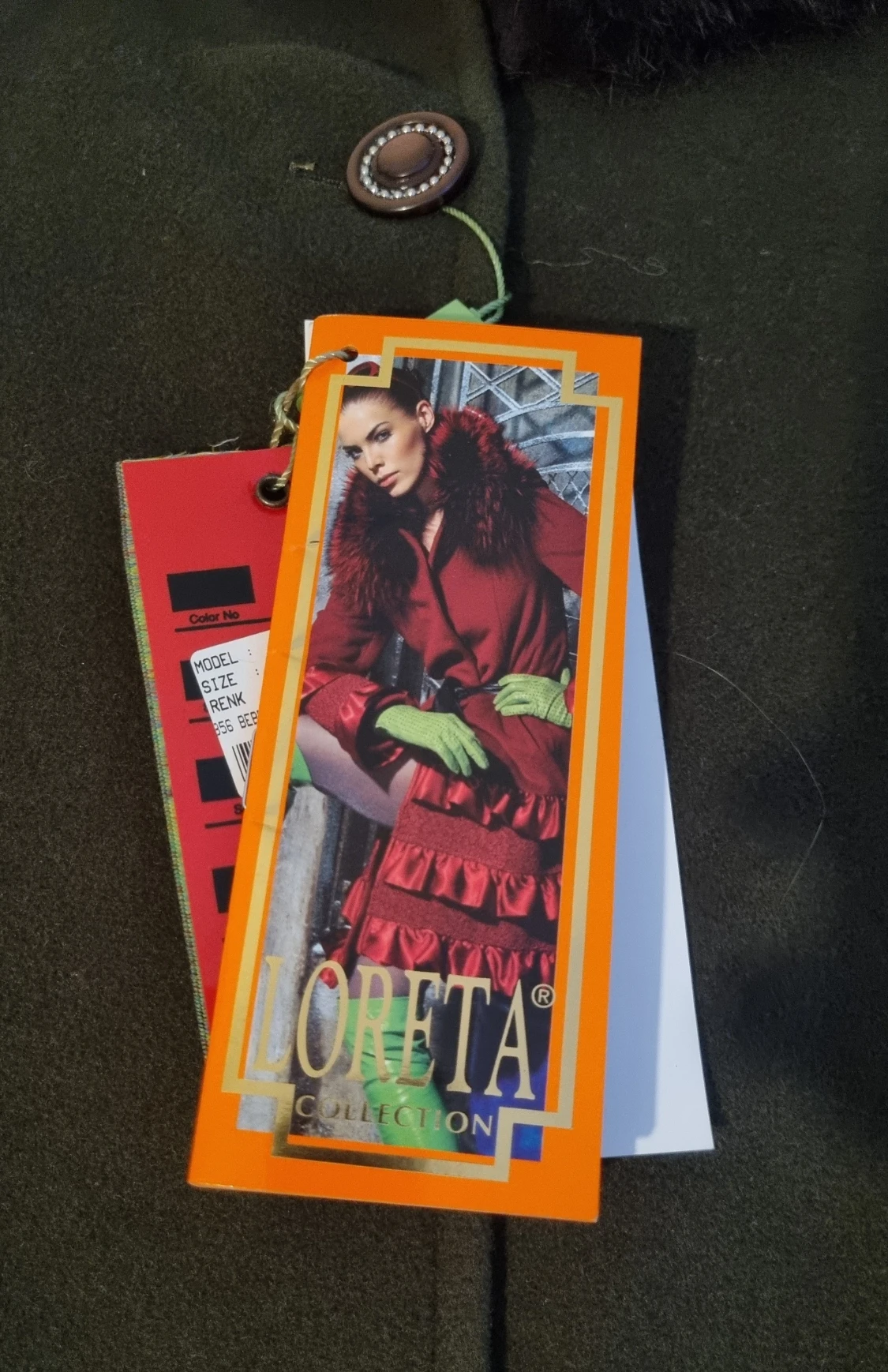 Mörkgrön kappa från Loreta Collection - 2