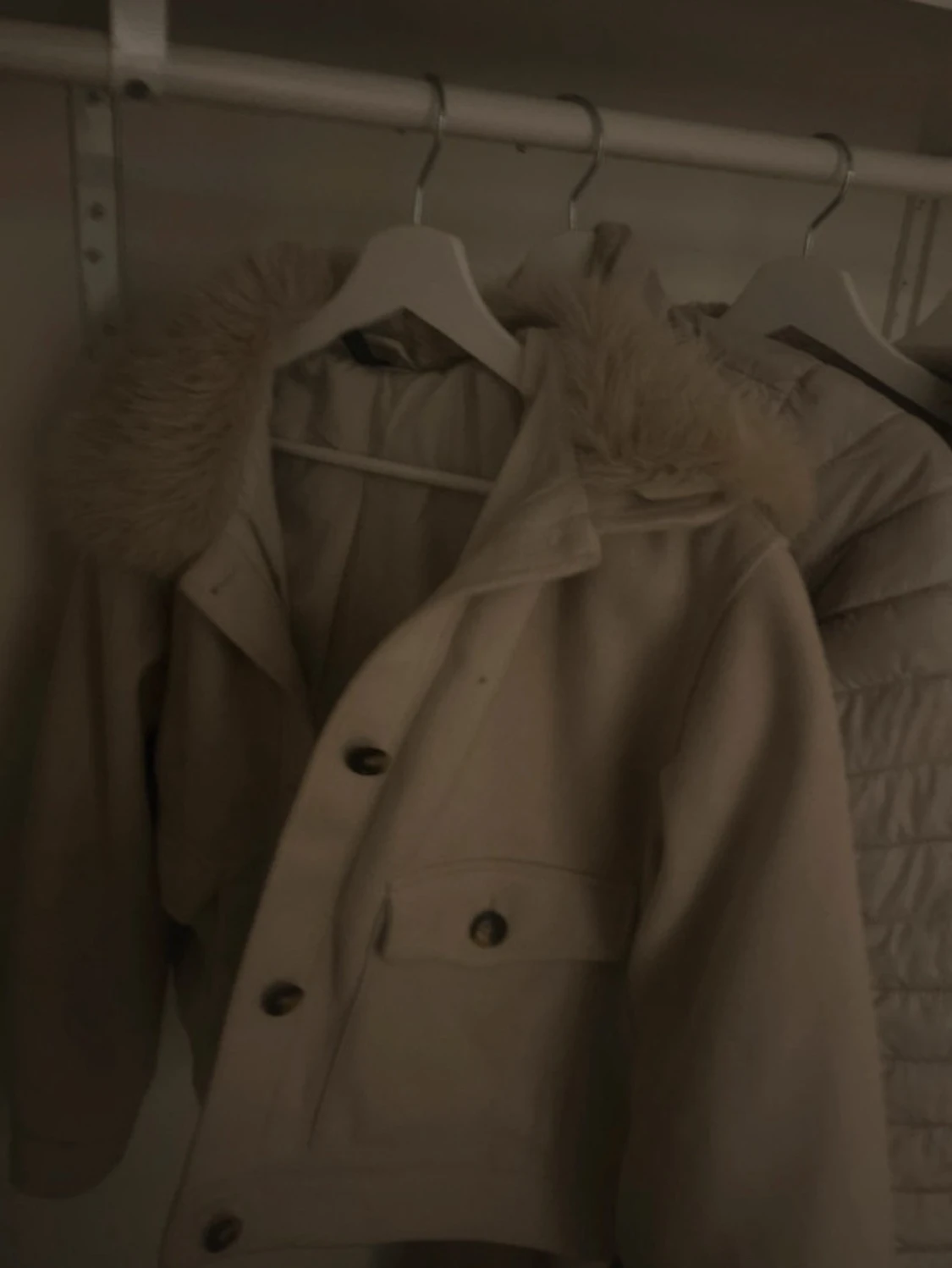 Meotine liknade jacka