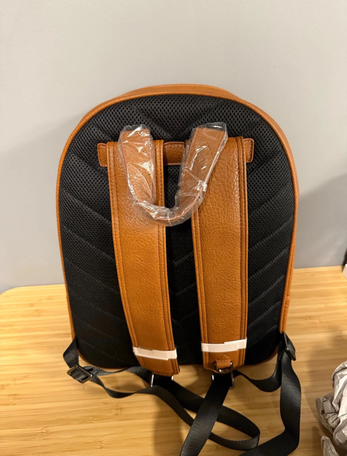 Brun ryggsäck från Rocco Santini - 3