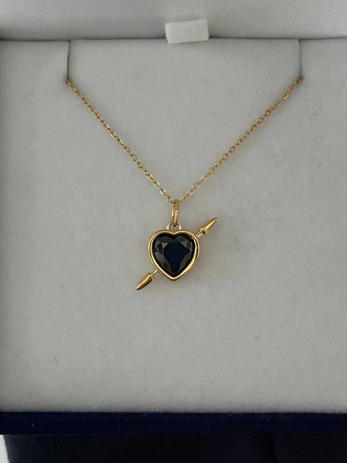 Maria Nilsdotter ”Rebel Love” inspirerat halsband