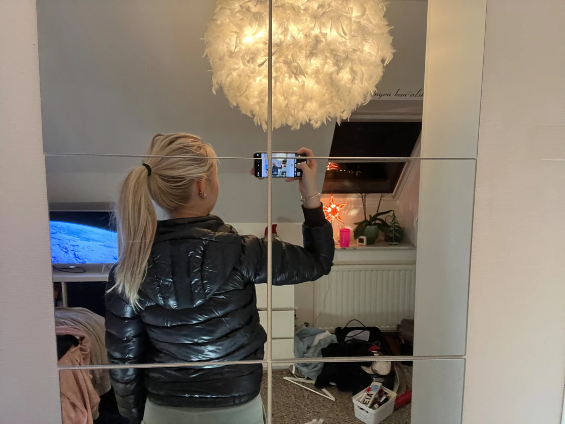 Peak Performance glansig jacka - 1