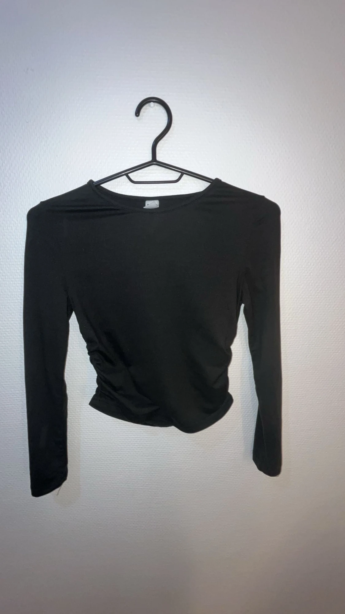 Svart croppad långärmad topp Shein - 1