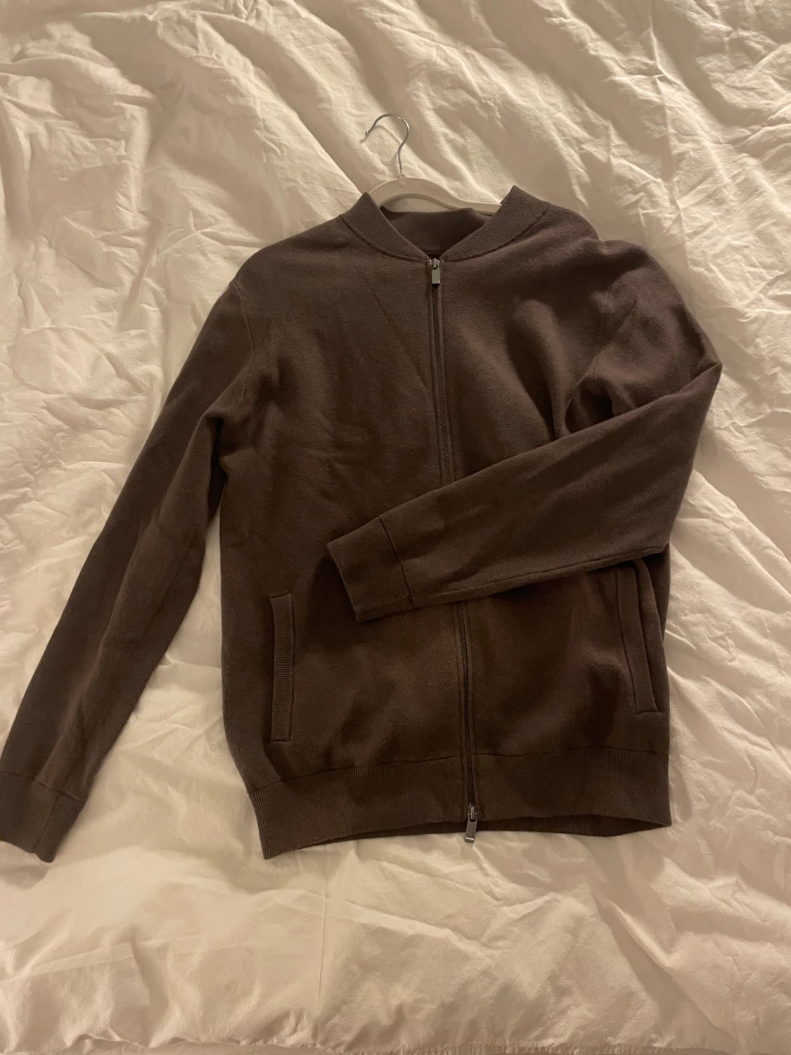 Brun cardigan jacka från Massimo Dutti