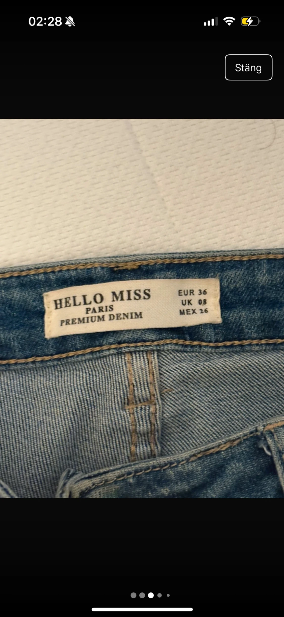 Högmidjade jeans - 4