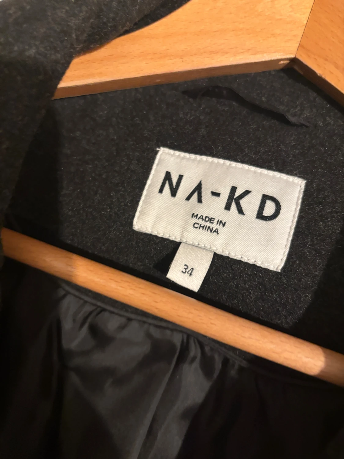 Mörkgrå kappa från NA-KD, strl 34 - 1