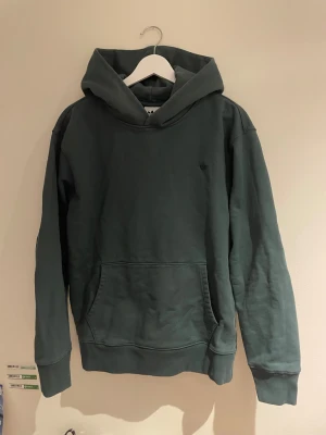 Adidas hoodie  - Grön tjock hoodie från adidas 