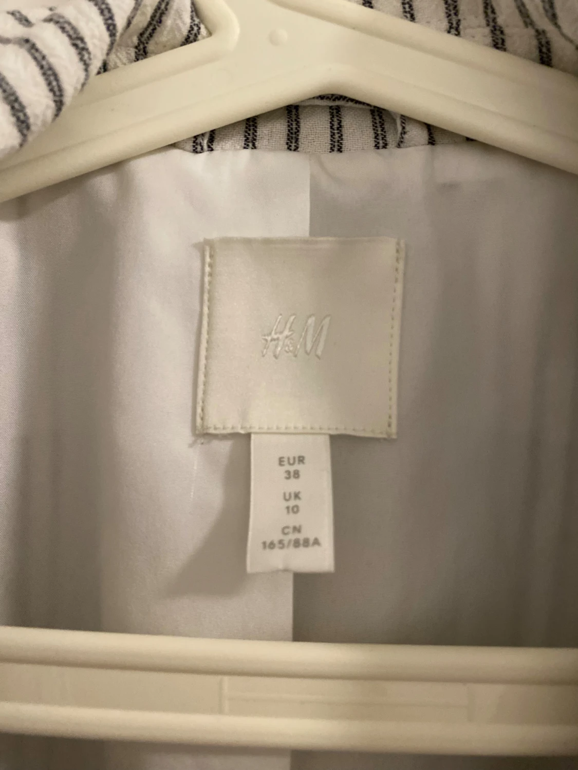 Randig kavaj från H&M, storlek 38 - 1