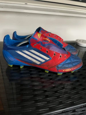 Adidas F50 Adizero - Adidas F50 Adizero i bra kondition  Kommer utan skosnören