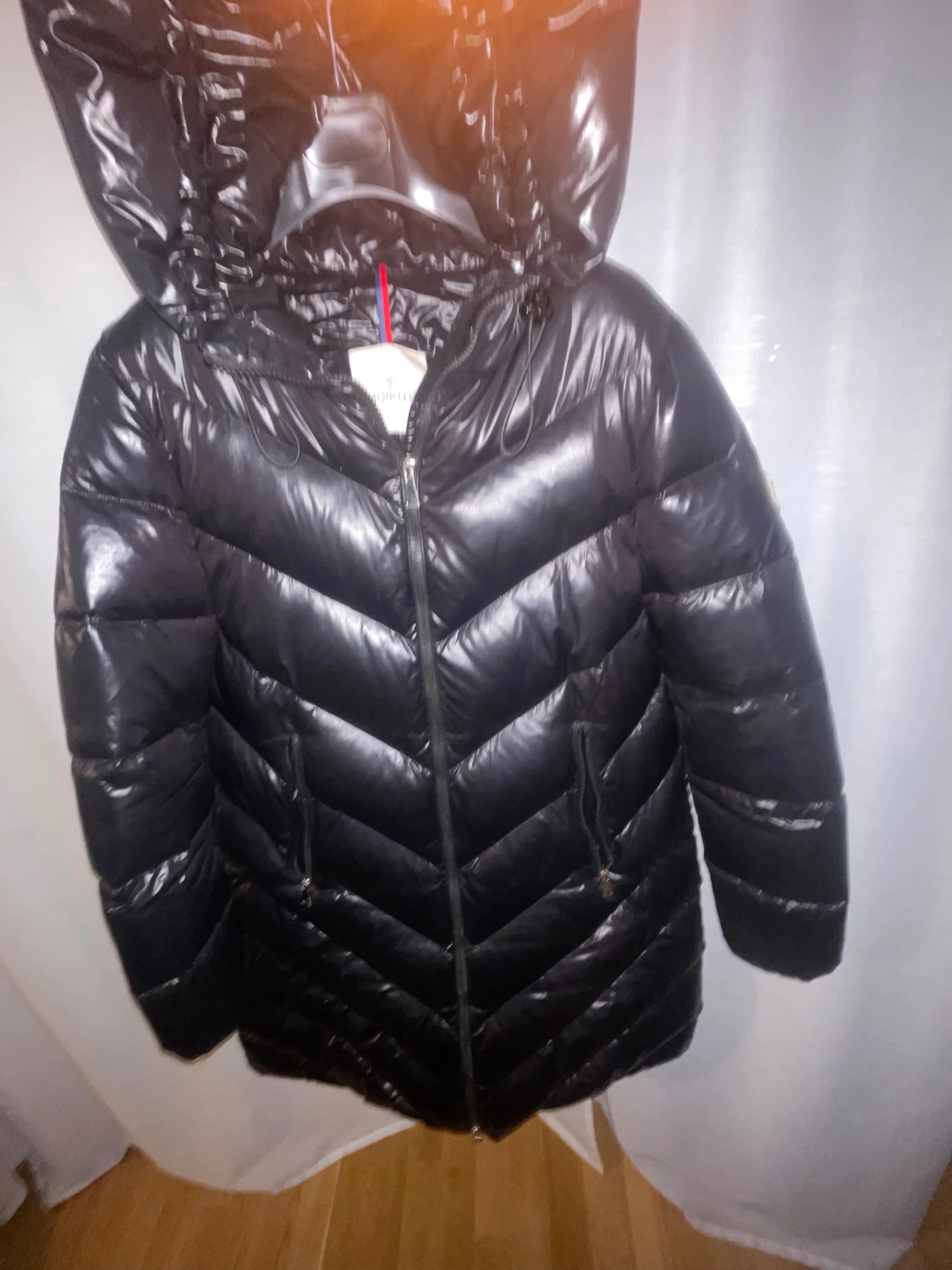 Svart Moncler dunjacka med huva - 3