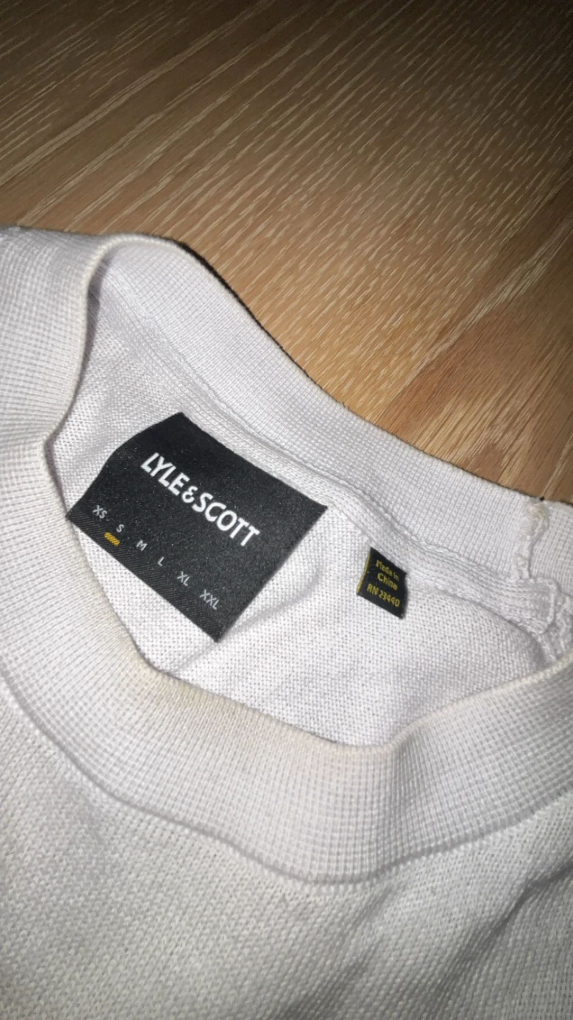 Vit tröja från Lyle scott  - 2