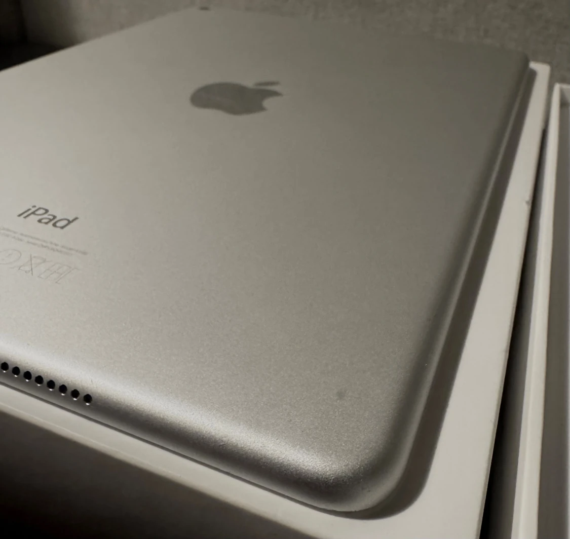 iPad Air 2, 64gb toppskick med alla original delar. - 5