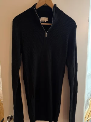 Asos - tröja - Asos - tröja  Strl M Använt, cond 9/10 Mitt pris 150:-