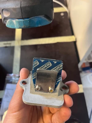 Ludix delar  - Membran till ludix, förgasaren passar alla moppar, skriv för mått på insugsanslutningen där