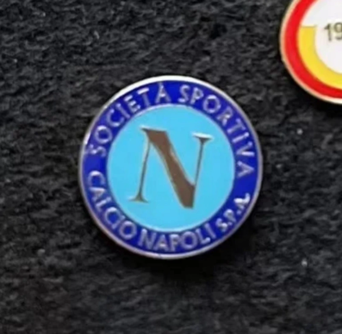 Napoli pin