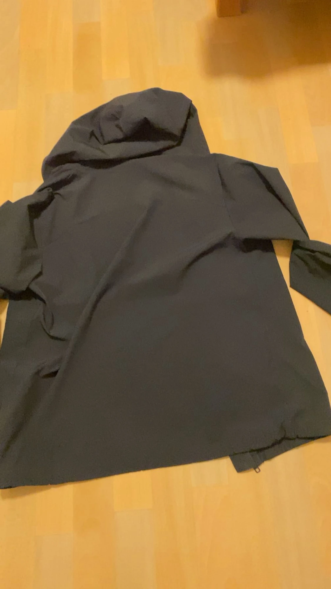 Svart vindjacka från Under Armour - 2