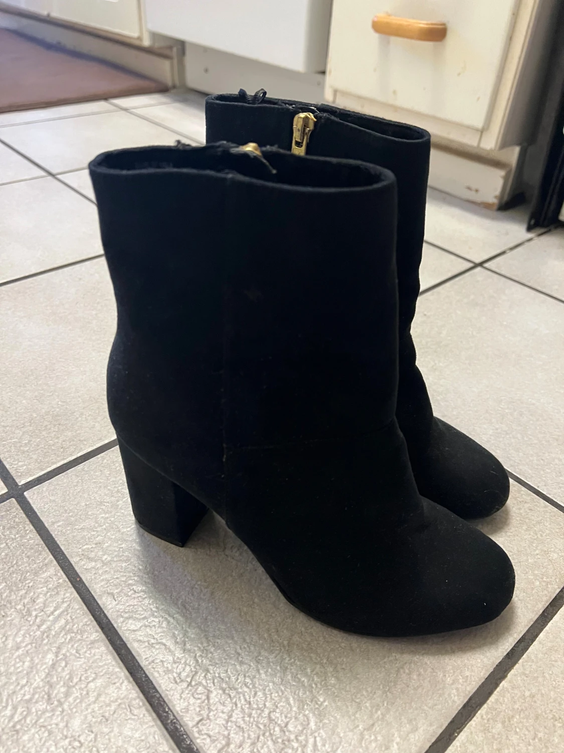 Svarta mocka boots med klack - 2